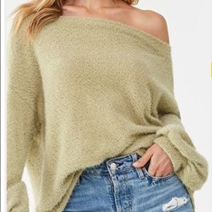 Libian- Chenille Off-the-Shoulder Top. NWOT.